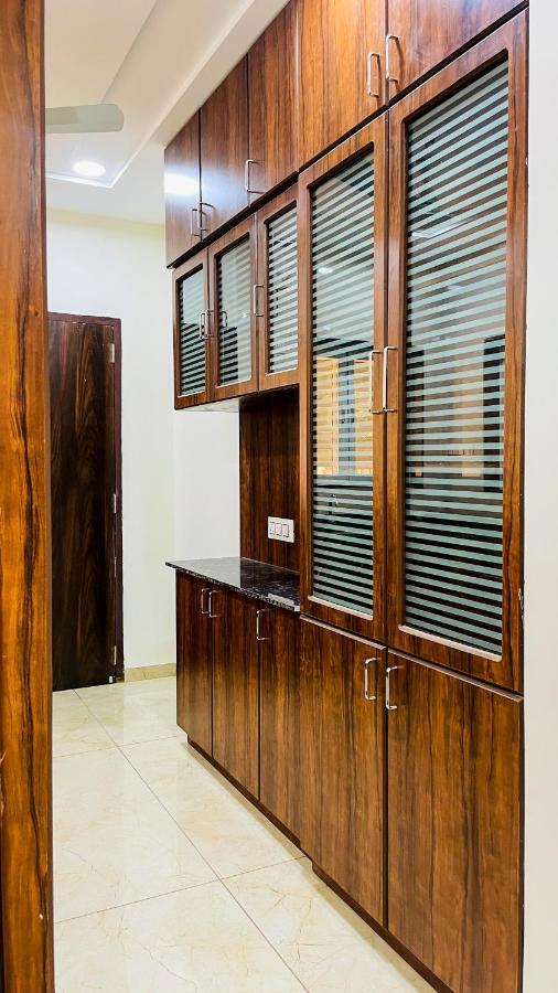 Luxurious 3 Bhk Villa In Bhuj - Shivani Homestay ภายนอก รูปภาพ