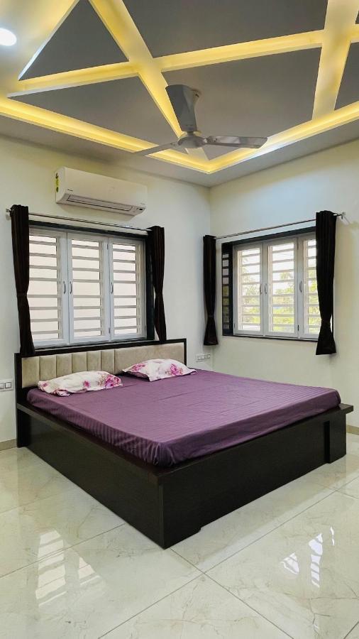 Luxurious 3 Bhk Villa In Bhuj - Shivani Homestay ภายนอก รูปภาพ
