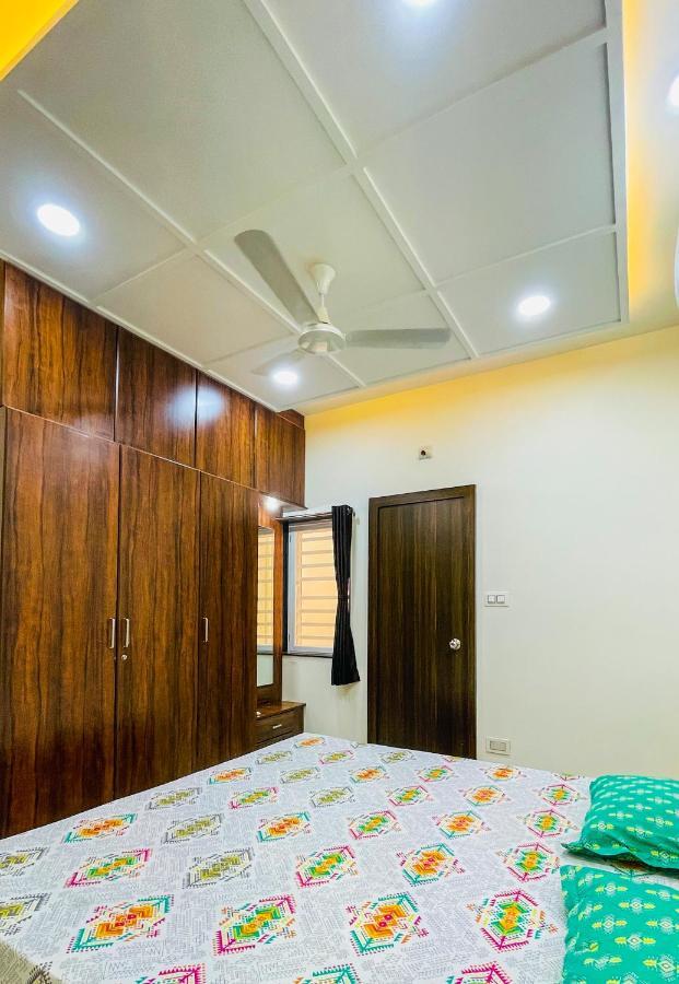 Luxurious 3 Bhk Villa In Bhuj - Shivani Homestay ภายนอก รูปภาพ